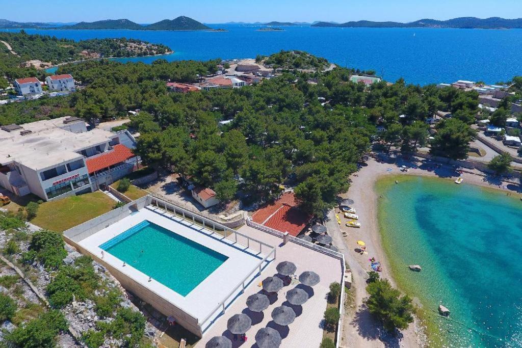 Fjaka Luxury Mobile Home - Oaza Mira Camping Croatia Drage Exterior photo
